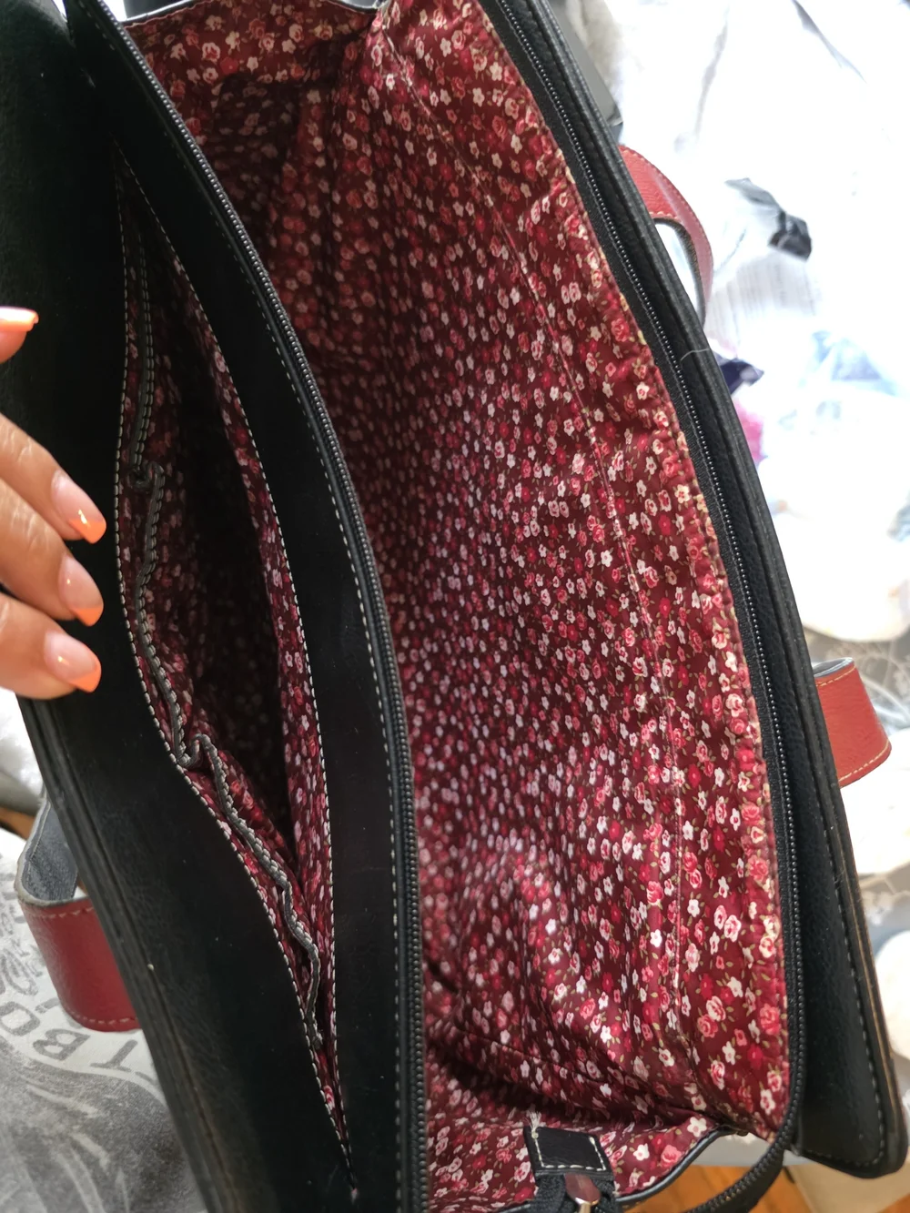 Liz Claiborne Black Tote Bag with Red Trim
